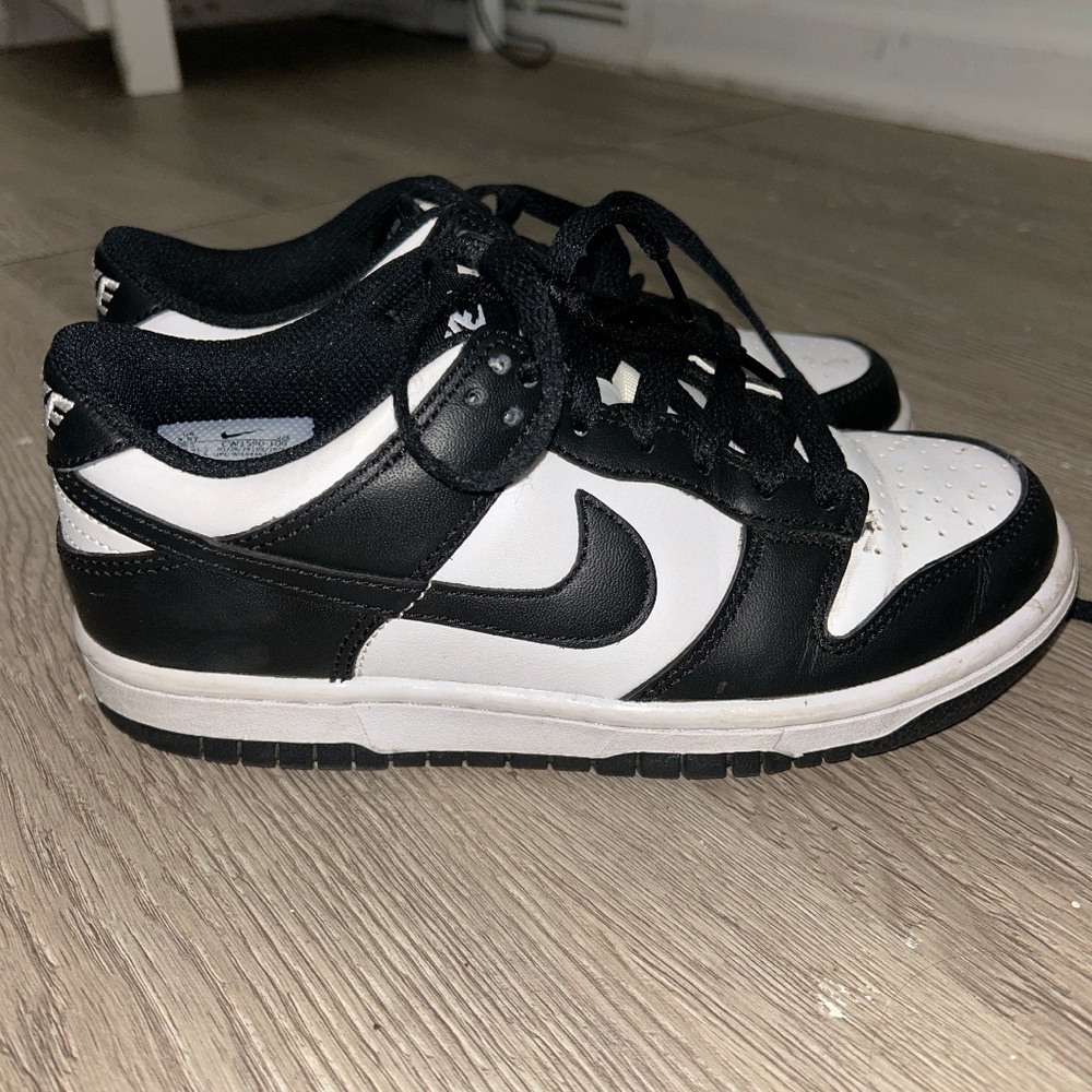 Nike Panda Dunks